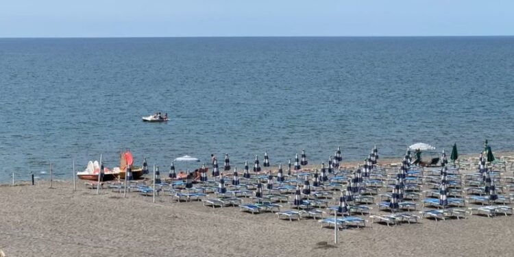 Ndërron jetë një person në plazhin e Velipojës, zbardhen detajet e para
