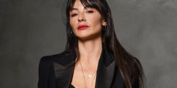 Zhaklin Lekatari flet si rrallë herë për humbjen e babait të saj