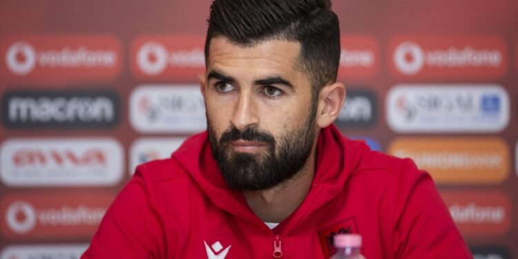 Elseid Hysaj bën ndryshimin drastik në look