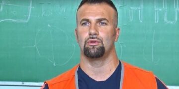 I shtrirë përmbys, dalin pamjet e ekzekutimit të shqiptarit nga policia serbe (FOTO)