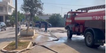 Përfshihen nga flakët disa dyqane në Vlorë, zbardhen detajet e para