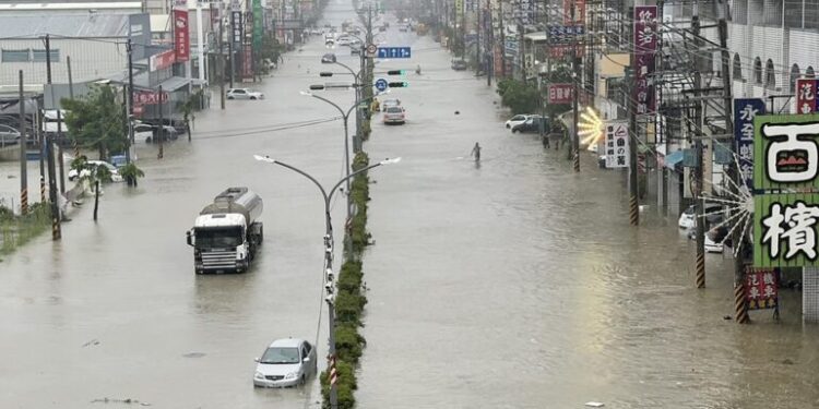Shirat e rrëmbyeshëm bëjnë kërdinë në këtë vend, raportohet për 23 të vdekur