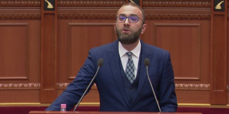 Bardhi mbron ndryshimet e Kodit Zgjedhor: Nëse ishit kaq dashnorë të listave të hapura, hiqni dorë nga mandatet