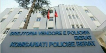 Kaos në qarkullimin e automjeteve në Berat, situata del jashtë kontrollit