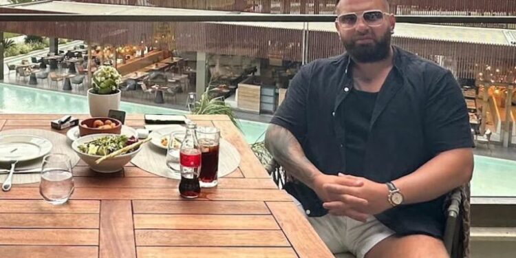 Prej 3 vitesh kërkohej në të gjithë botën, ekstradohet drejt Gjermanisë i ‘famshmi’ drogës ‘Miri’