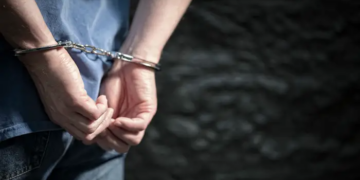 Tentoi të merrte peng një vajzë 7-vjeçare, shqiptari e pëson keq nga autoritetet amerikane