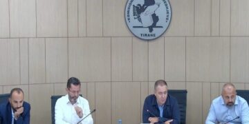 Zgjedhjet në Himarë, Opozita kërkon pavlefshmërinë, KAS shtyn seancën për shqyrtimin e ankimimit