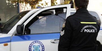 “Hiq dorë nga ajo!” Zbardhet identiteti i durrsakut të plagosur në Kretë. Policia: E qëlluan për një grua