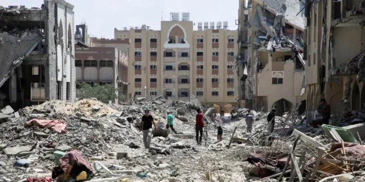 Dhjetëra të vrarë në Gazë, teksa përgatitjet rreth bisedimeve për armëpushim po vijojnë