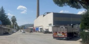 Kurum mbyll repartin e Çelikut dhe pjesërisht atë të petëzimit, Inspektorati i Punës nis ‘hetimet’! Ç’ka ndodhur me punonjësit