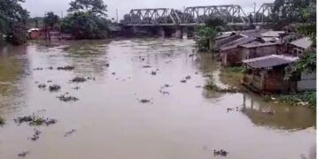 ‘Tërbohet’ moti’, përmbytjet bëjnë kërdinë në këtë vend, raportohet për viktima