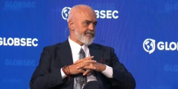 “S’kemi mall për Rusinë”, deklarata e fortë e Ramës nga Praga: Ja pse na duhet Serbia në anën tonë