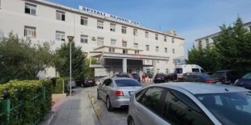 Detaje nga plagosja me thikë në Fier, autori i dyshuar 15-vjeçar arratiset