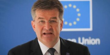 Dialogu Kosovë-Serbi, Lajçak paralajmëron vizitë në Beograd