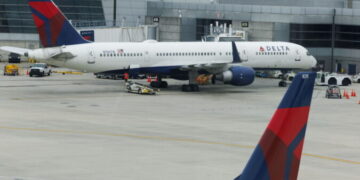 Pasagjerët pësojnë gjakderdhje nga veshët dhe hundët