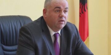 I dënuar nga GJKKO, Safet Gjici lë qelinë dhe përfundon në spital