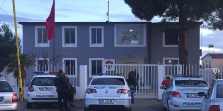 Divjakë, 43-vjeçari kryen marrëdhënie seksuale me një burrë me probleme mendore