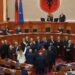 Tensione të ashpra në Parlament, Spiropali mbyll seancën pas 20 minutave, paralajmëron opozitën: Aktet tuaja do të kenë pasoja!
