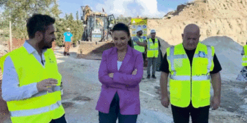 “Do të ulen humbjet”, Balluku inspekton punimet për ujësjellësin e ri të Patosit