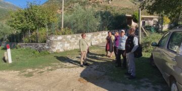 Ankesa e fermerëve: Shteti i la pa rrugë, tokat mbetën djerrë