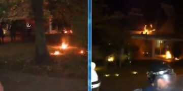 Protestuesit hedhin molotov drejt selisë së Partisë Socialiste, merr flakë godina