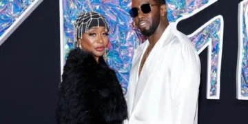 “Më thyhet zemra”/ Nëna e Diddy-t: Djali im nuk është përbindëshi që ju e bëni