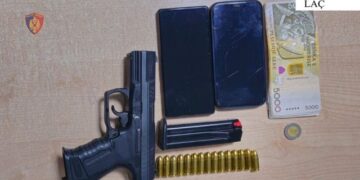 I akuzuar për vrasje në tentativë, bie në pranga i riu në Laç