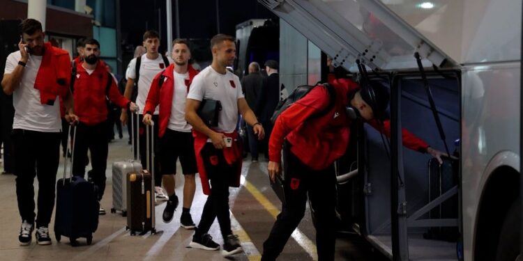 ‘Nations League’, Ndeshja me Gjeorgjinë, kombëtarja mbërrin në Tbilisi