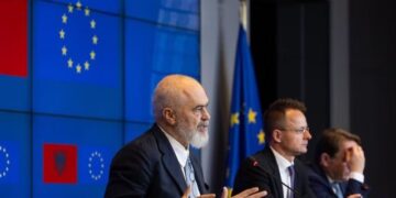 Negociatat me BE, VOA: Janë grup-kapitujt më të rëndësishëm, hapen në fillim dhe mbyllen në fund