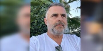 Rrahën barbarisht Kujtim Cacën dhe familjen e tij, shpallet në kërkim vëllai i ish-deputetit Rrahman Rraja