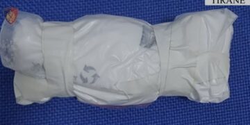 Shpërndante drogë në Astir, arrestohet 22-vjecari. Policia: U sekuestruan lënda narkotike e ndarë në doza, gati për shitje