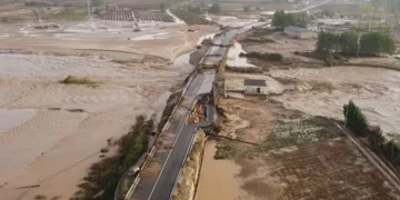 Një mijë ushtarë në terren, pamje tronditëse nga Valencia, ndërtesa në zhytura në ujë dhe ura të shkatërruara