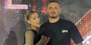 Shfaqën afrimitet brenda ‘Ferma Vip’, por si është marëdhënia e Baby-G me Dijonis Bibën? Ja si përgjigjet këngëtarja