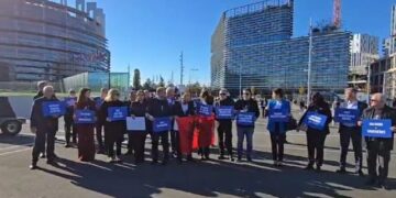 Deputetët e opozitës në Strasburg, Alizoti: Protestat nuk bëjnë magjira, por ne morëm vëmendjen e Parlamentit Europian