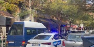 Vrasja e 14-vjeçarit, sherri nisi të premten dhe më pas solli tragjedinë, çfarë ndodhi brenda ambienteve të shkollës