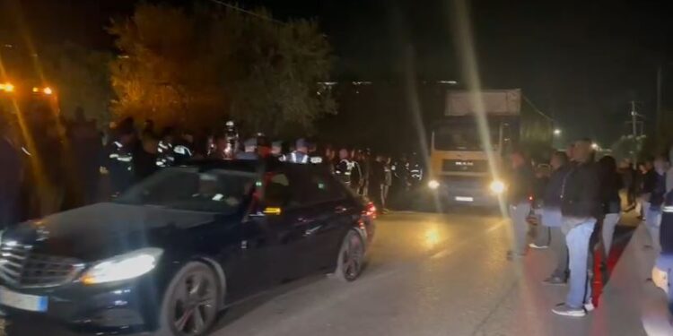 Mosbindja civile, përfundon protesta 3 orëshe e opozitës