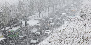 Dëbora ‘pushton’ këtë vend, trashësia arrin deri në 16 cm