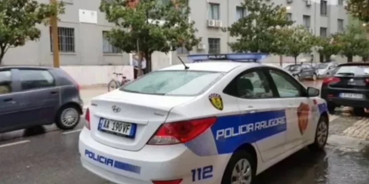 ‘E rëndë’, 26-vjeçarja gjendet e vetëvarur brenda apartamentit të marrë me qira