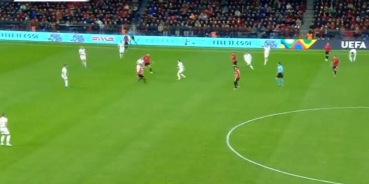 Nis ndeshja, Shqipëria synon fitoren ndaj Çekisë