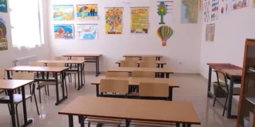 Banka Botërore për arsimin e lartë: Cilësi e dobët, kurrikula të vjetra, larg kërkesave të tregut të punës