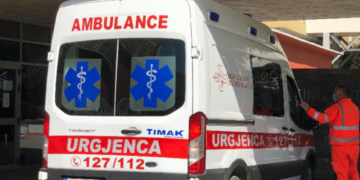 Aksident në aksin Milot-Laç, u përplas nga automjeti, humb jetën këmbësori