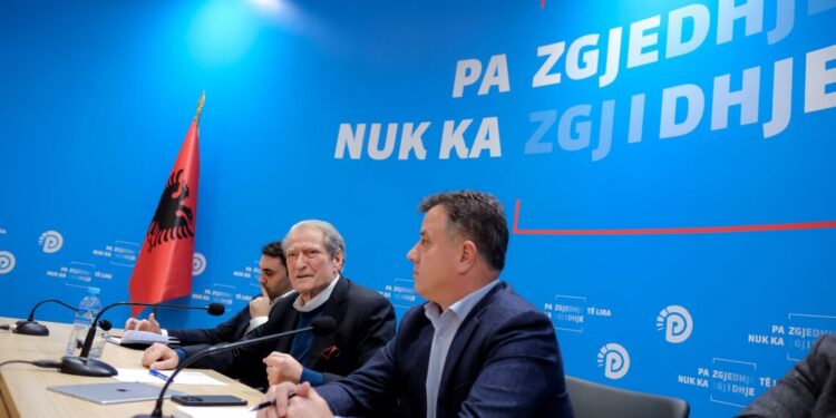 Sali Berisha akuzon Belinda Ballukun: 14 tendera për 13 km Unazë, shkelje flagrante të ligjit