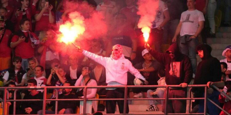 E konfirmon UEFA, Serbia do të luajë pa tifozë në Tiranë