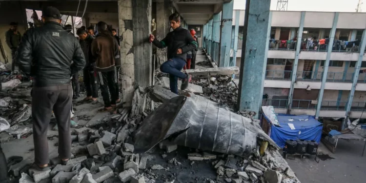 Lufta Izrael-Hamas/ Ministria e Shëndetësisë: Numri i të vdekurve në Rripin e Gazës tejkalon 45,000 në 14 muaj