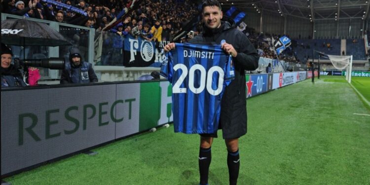 200 ndeshje në Serie A, klubi zikaltër uron kapitenin e kombëtares tonë