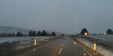 Dëbora mbulon zonat malore të juglindjes, si paraqitet gjendja e rrugëve