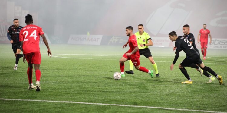 Vllaznia me probleme para ndeshjes me Tiranën, Brdariç bën llogaritë pa 3 lojtarë