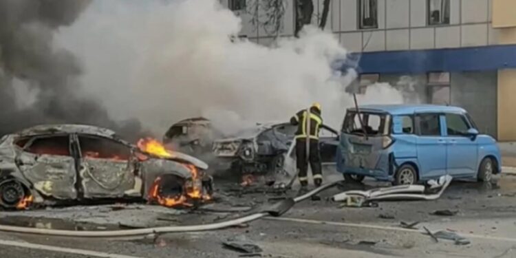 Bilanc tragjik, forcat ruse sulmojnë me dron një autobus me civilë në Kherson