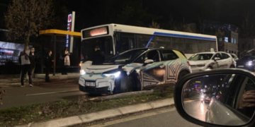 Autobusi urban përplaset me dy taksi, nuk dihet ende nëse ka persona të lënduar