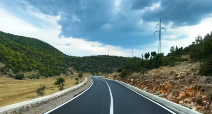 BE: Rruga e re Leskovik-Ersekë përgjysmon kohën e udhëtimit nga 3 orë, në vetëm 90 minuta